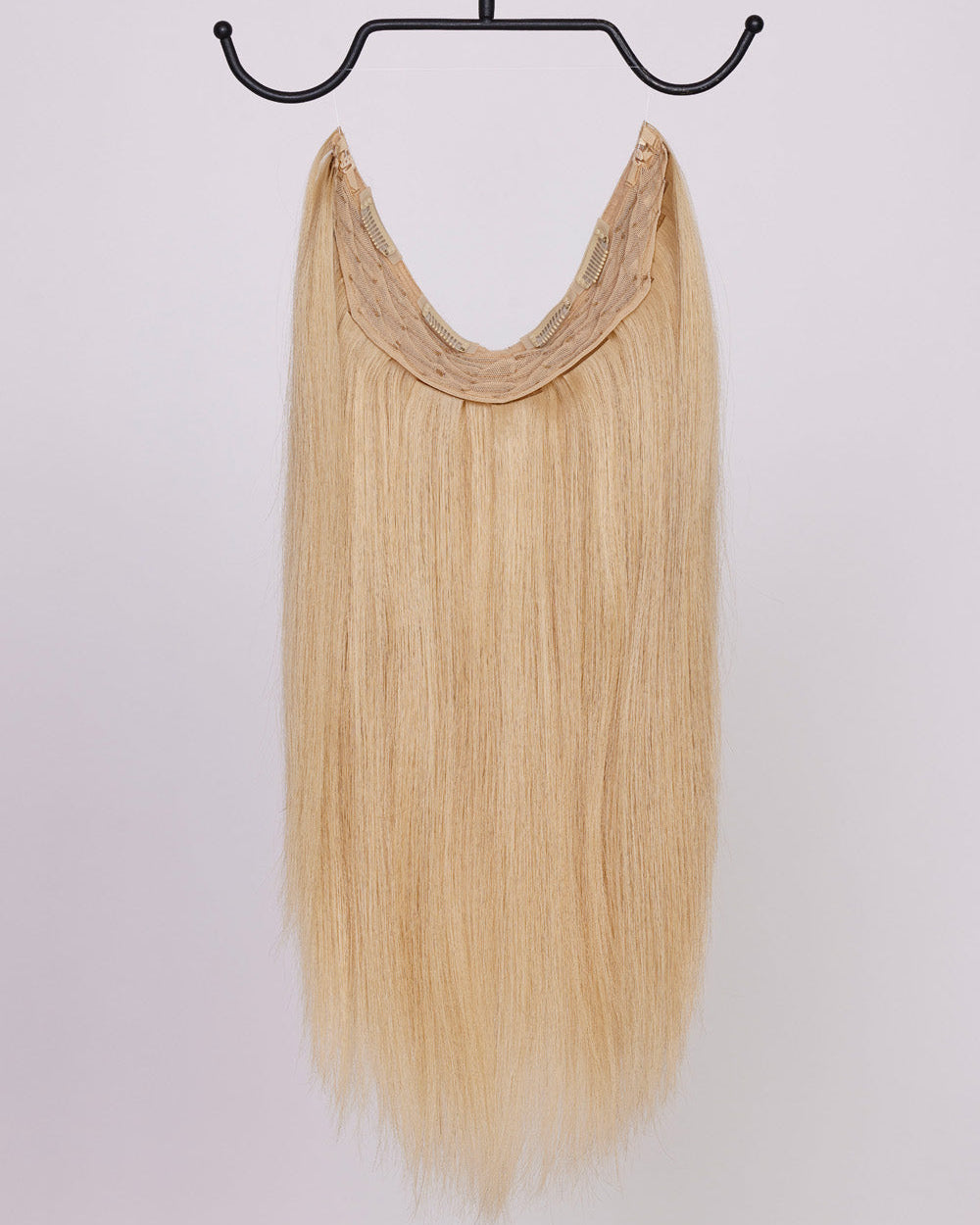 The inside of the hairband shows how the clips are attached.